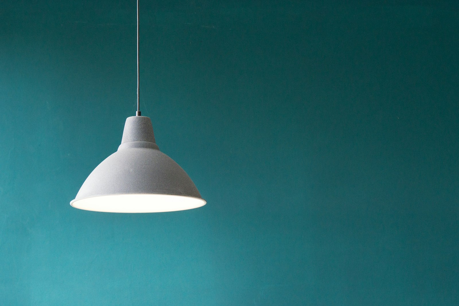 Desk lamp with warm light